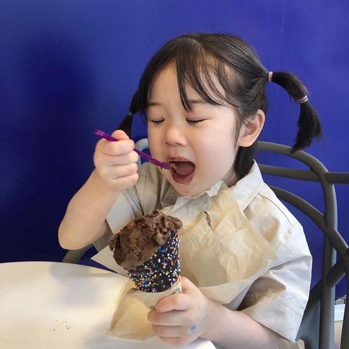 金雪头像吃瓜,揭秘娱乐圈幕后故事  第2张